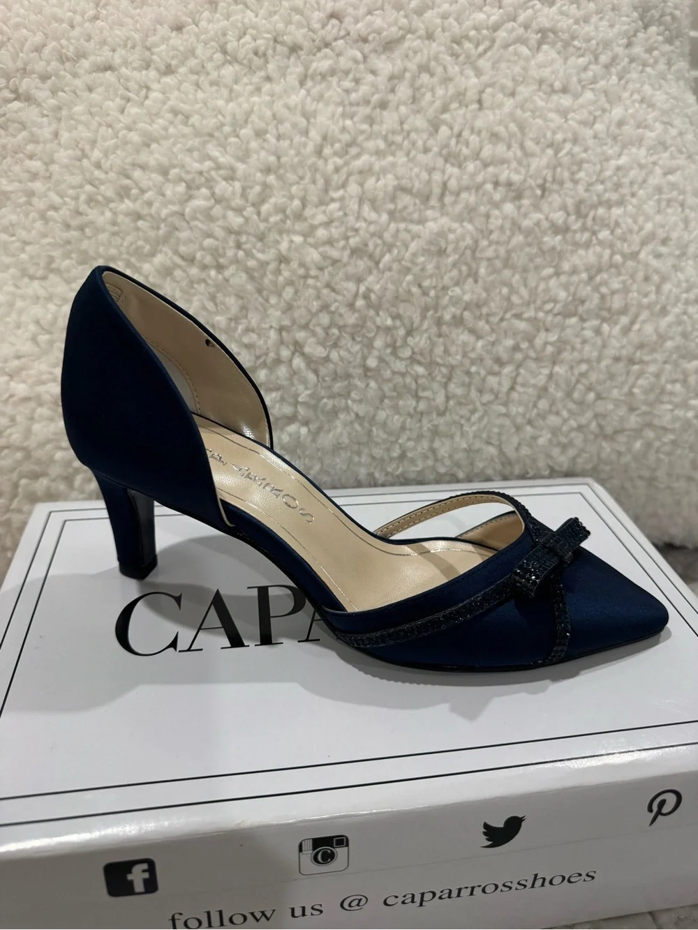Caparros satin navy